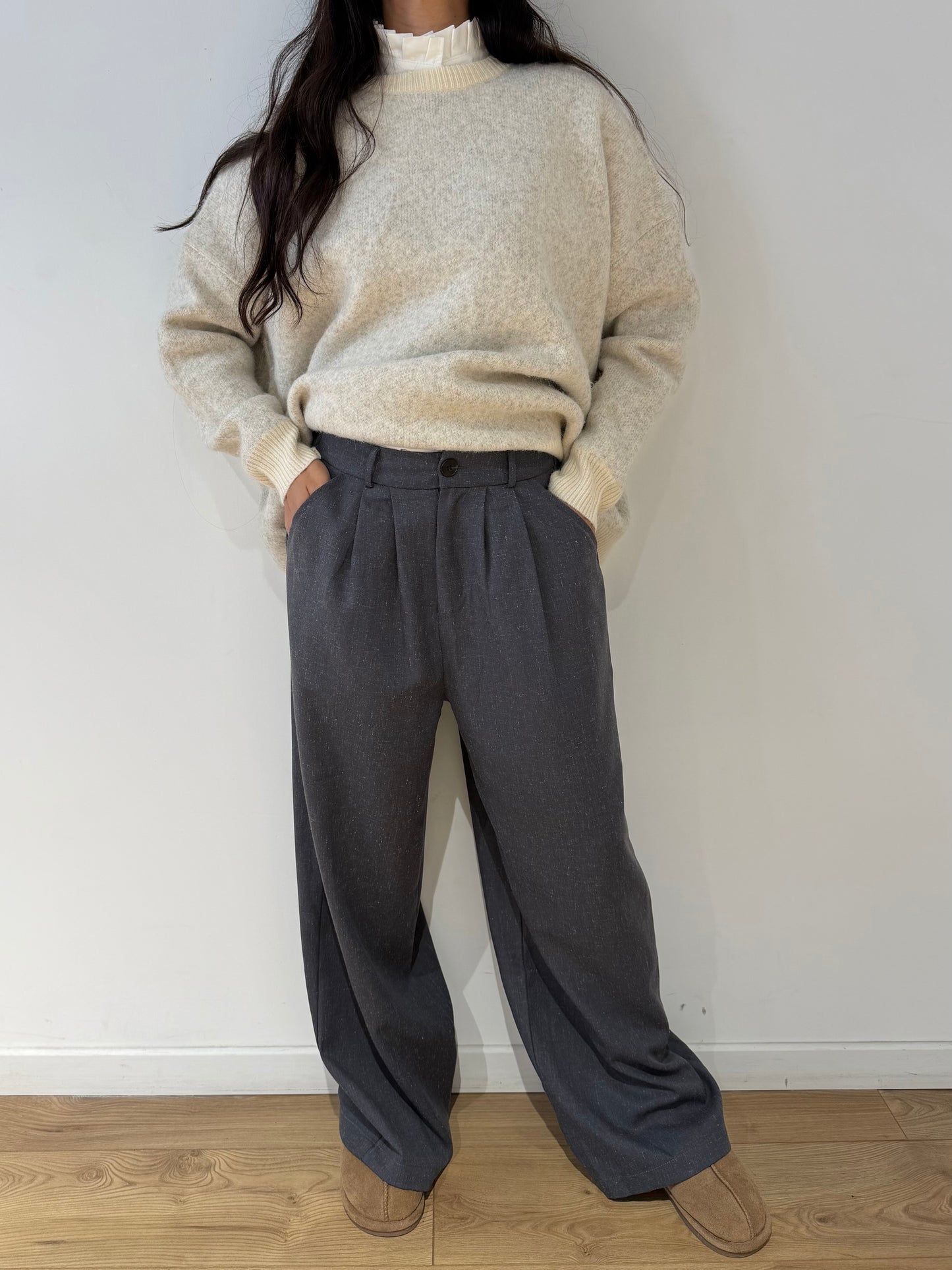 Pantalon à pinces femme taille haute large gris anthracite clair Kata Paris