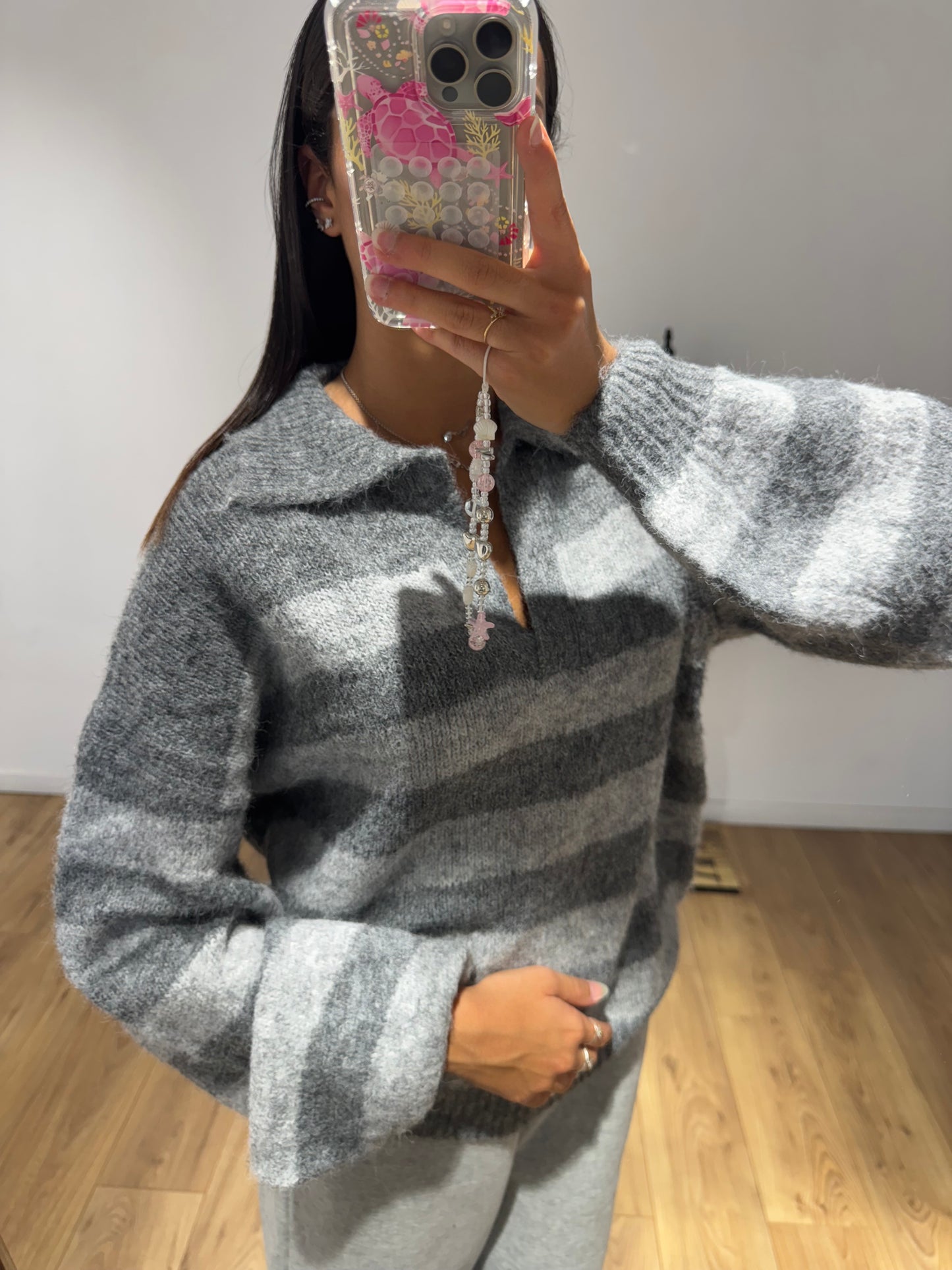 Pull rayer col v en Laine