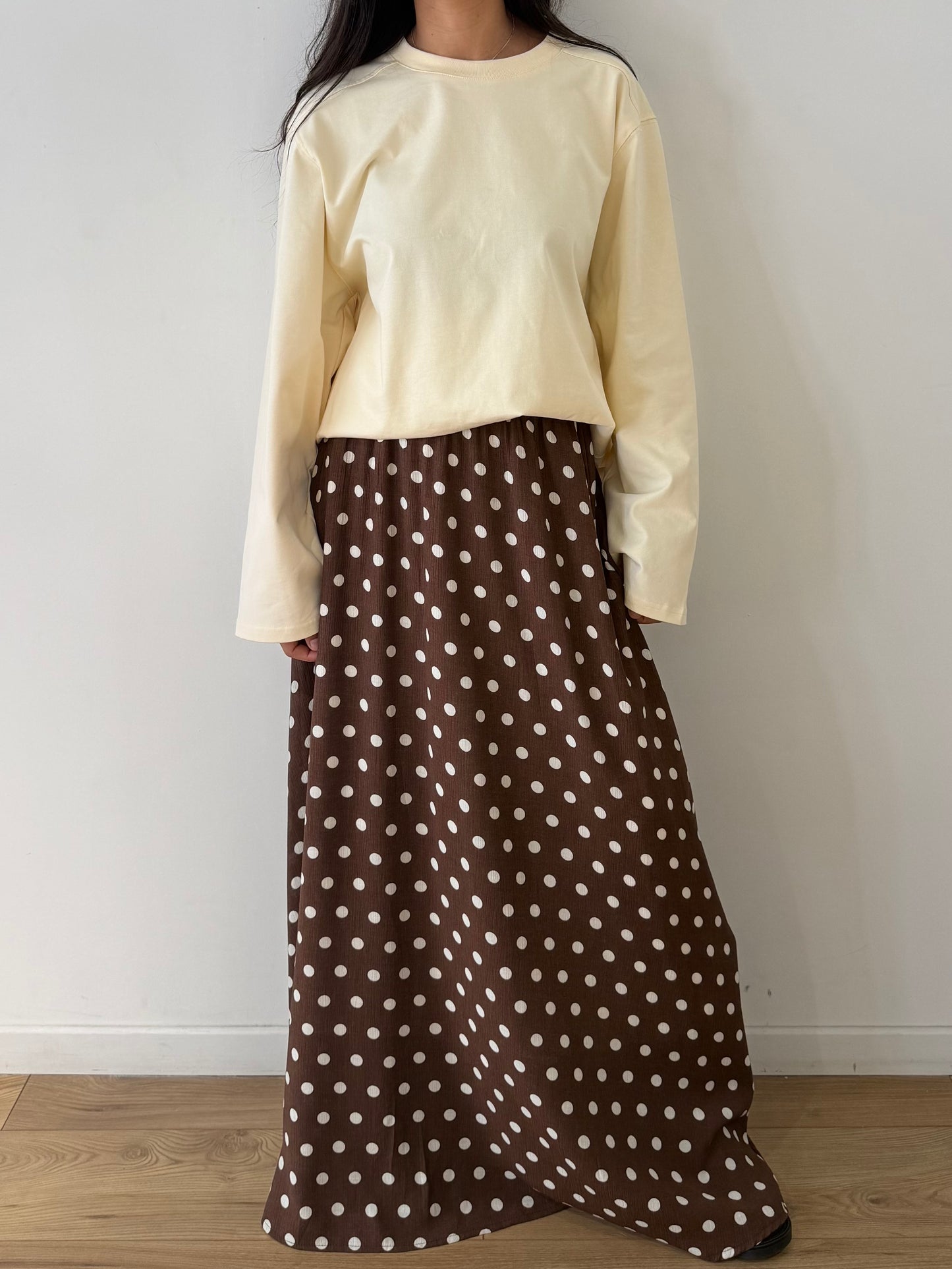 Jupe longue à pois, ourlet asymétrique, taille élastique femme