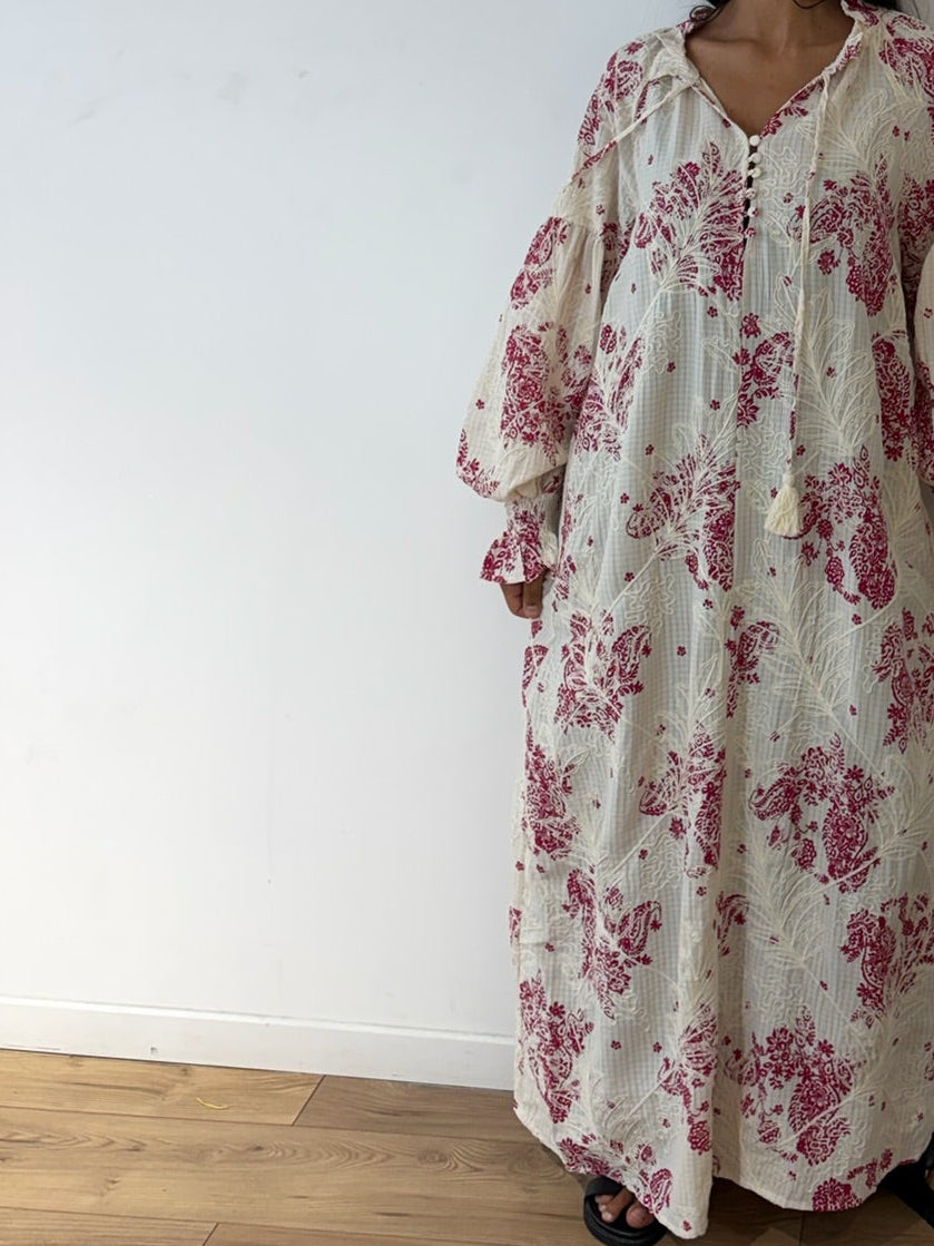 Robe longue brodée