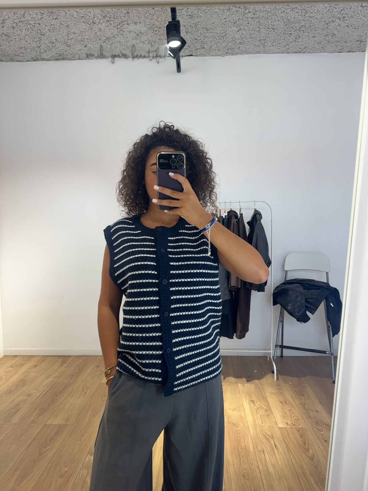 Cardigan Sans Manches Marinière Bleu Marine & Blanc | Kata Paris