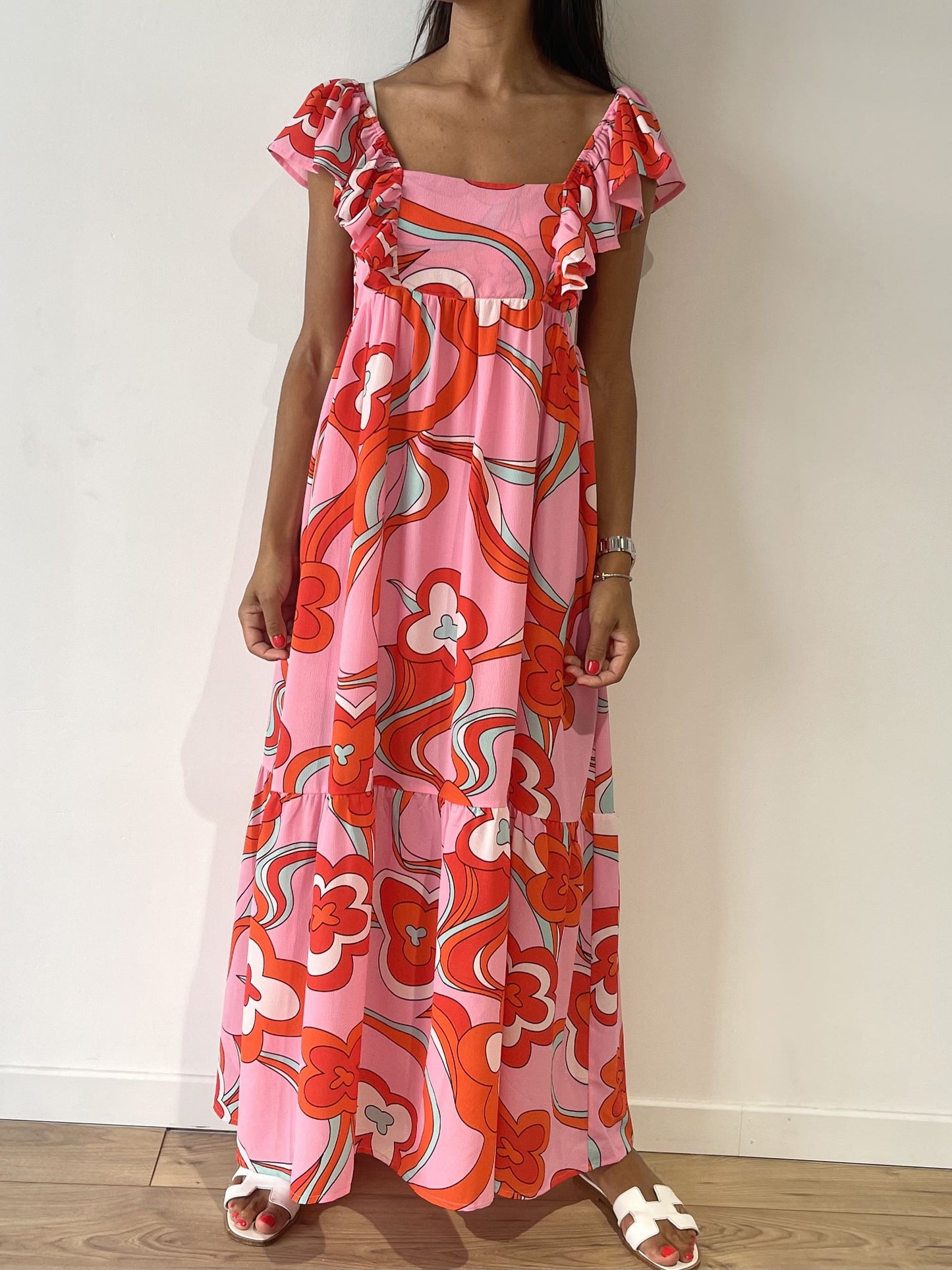 Robe maxi à fleurs rose avec une touche d'élégance pour les occasions spéciales