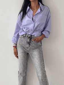 Chemise oversize violet pastel, coupe ample et féminine