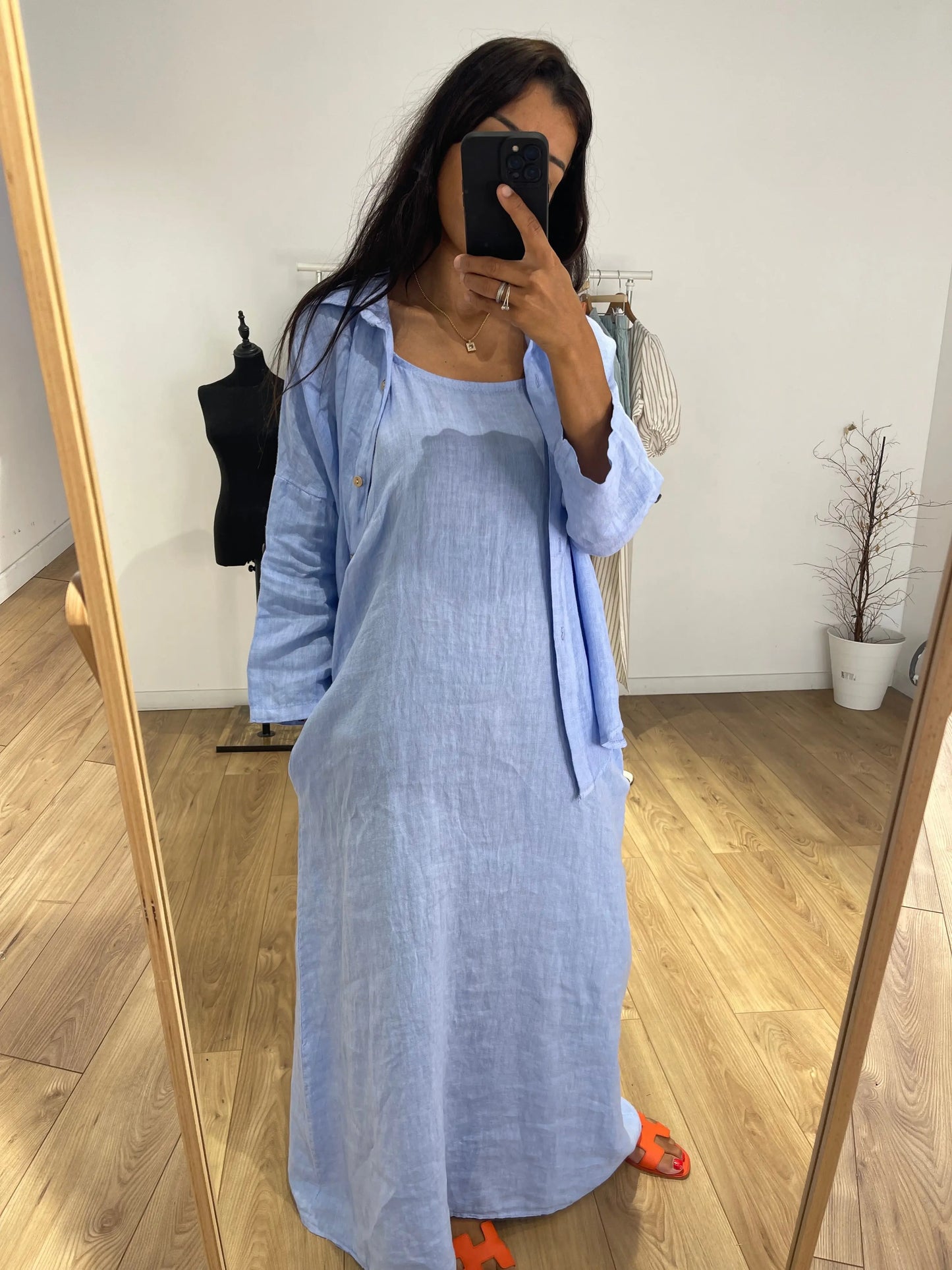 Ensemble robe et chemise en lin bleu avec chemise assortie, vue de face