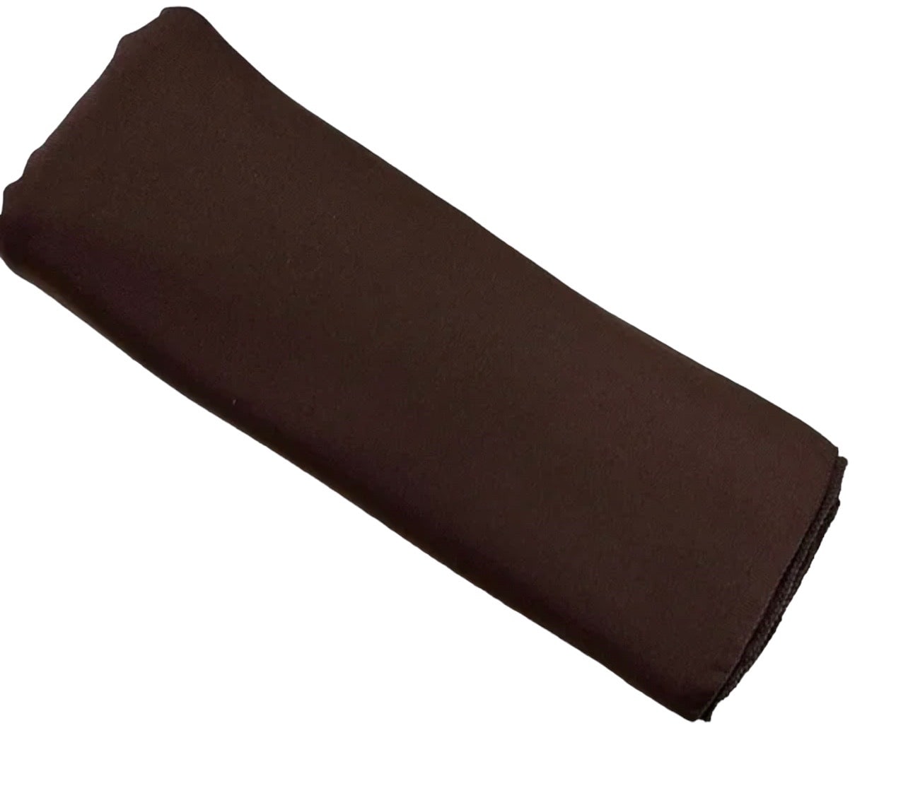 Hijab femme en jersey marron, accessoire élégant de Kata Paris