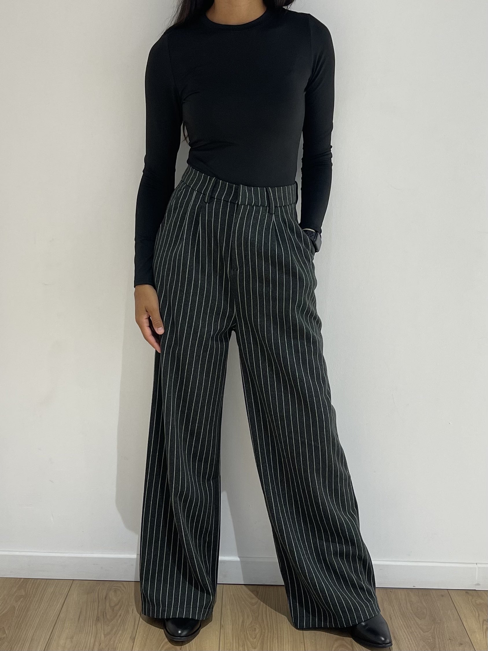 Pantalon Rayé Taille Haute pour Femme Mode Urbaine Parisienne