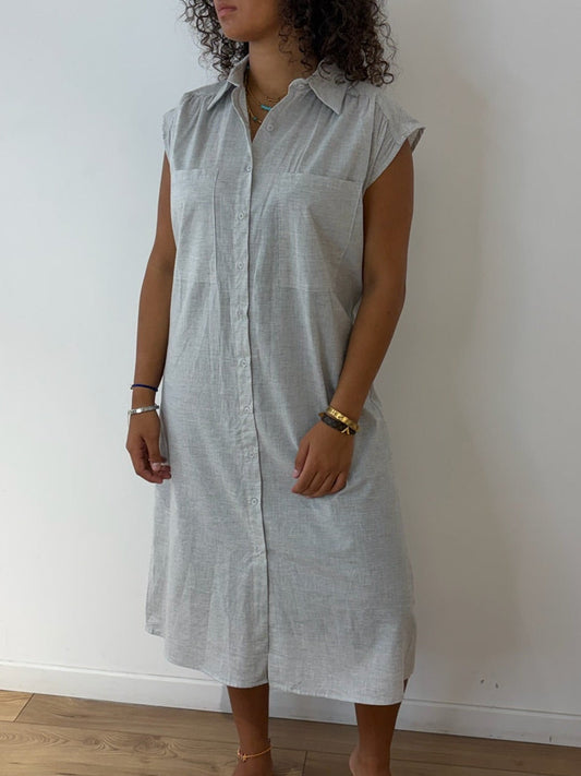 Robe chemise sans manches grise
