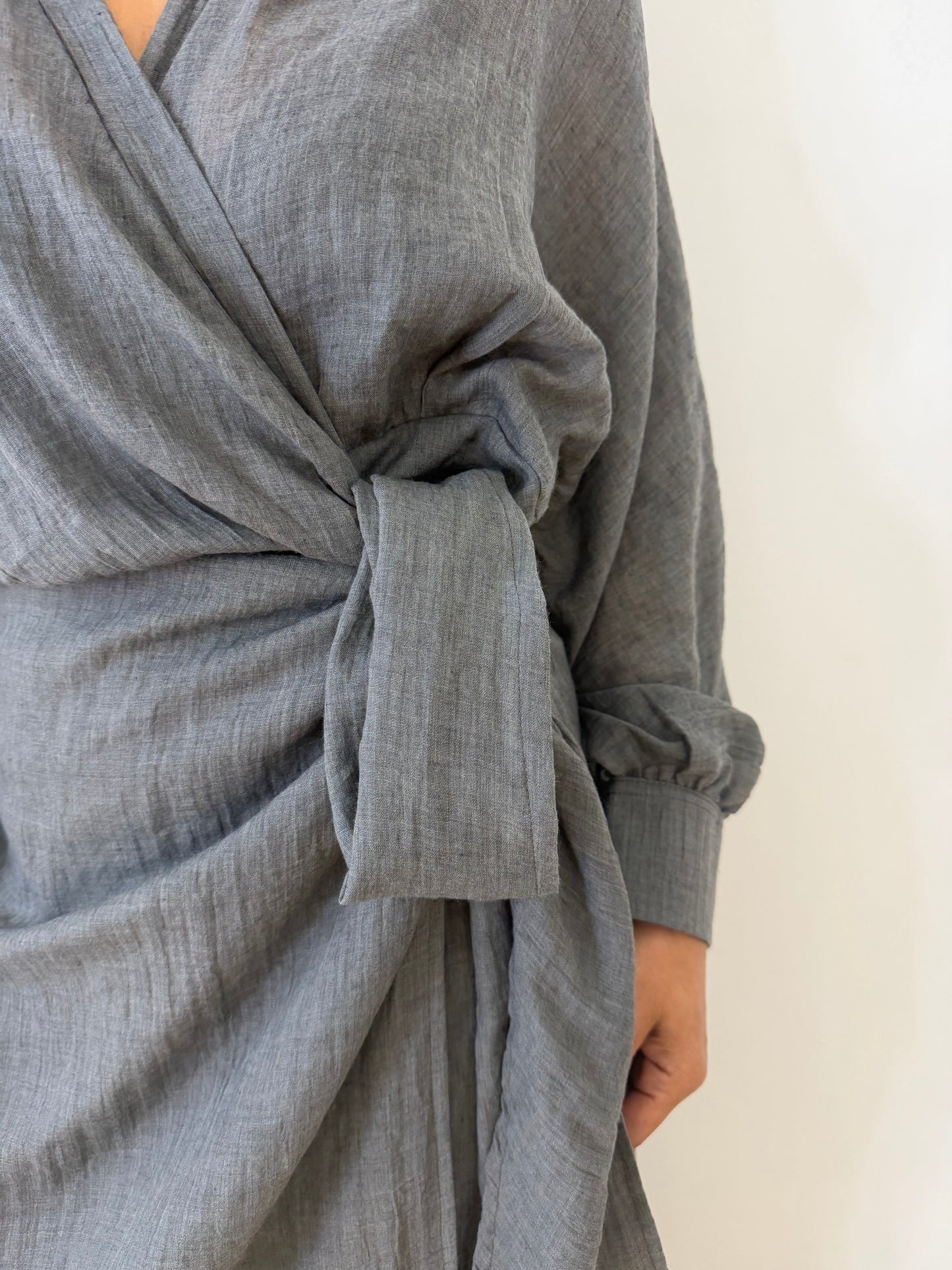 Robe cache cœur fluide