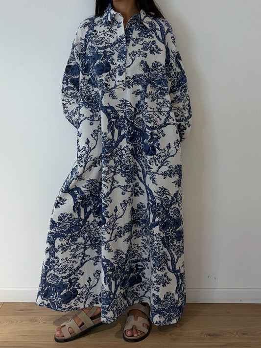 Robe longue à col chemise imprimée bleu marine et écru