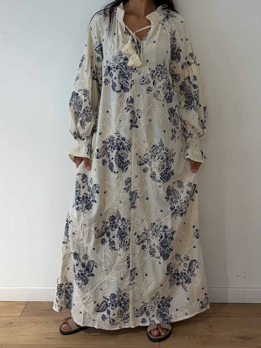 Robe longue brodée