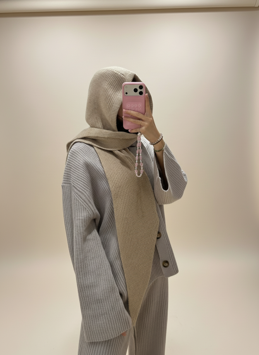 Écharpe avec capuche en Laine