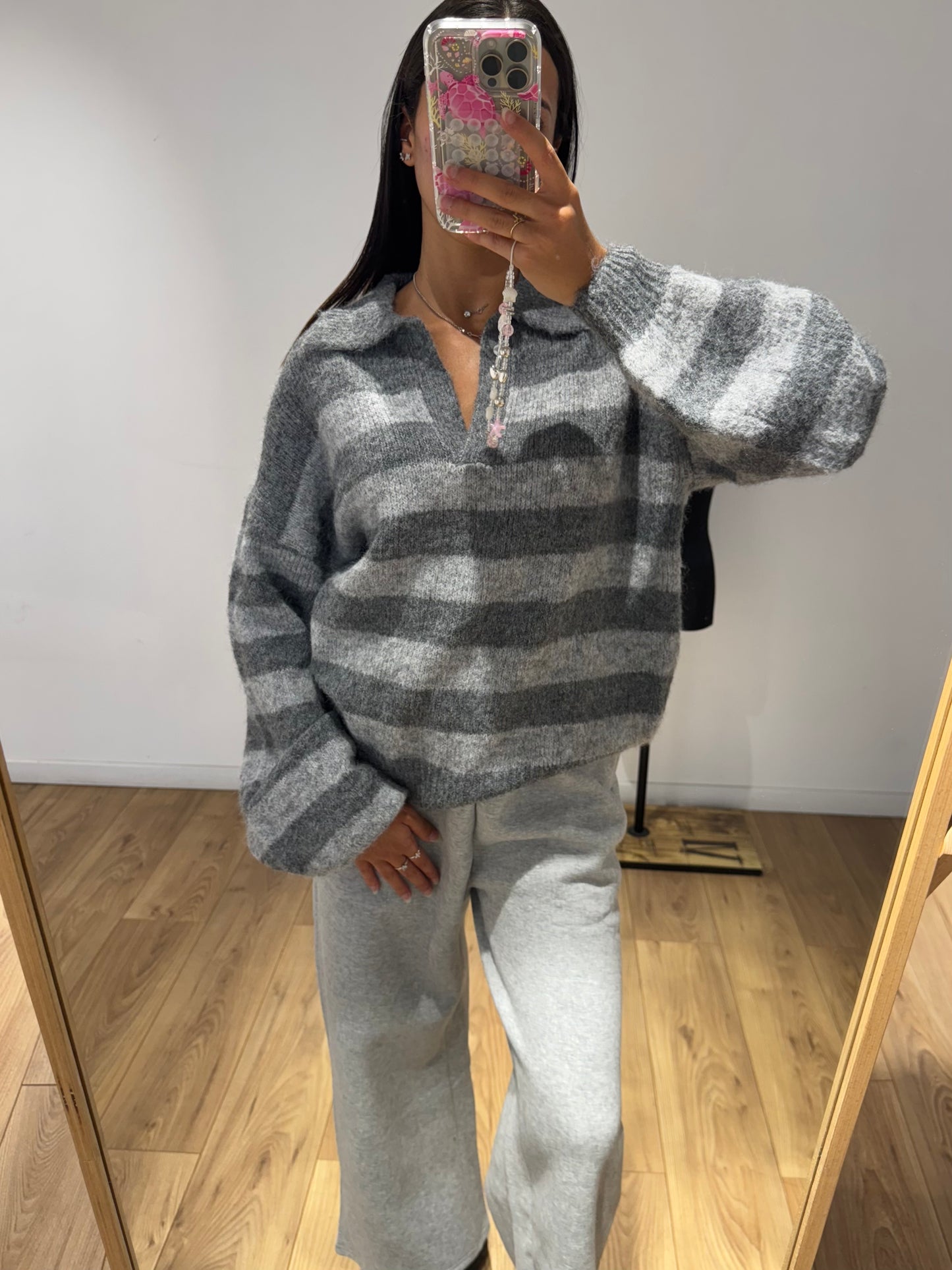 Pull rayer col v en Laine