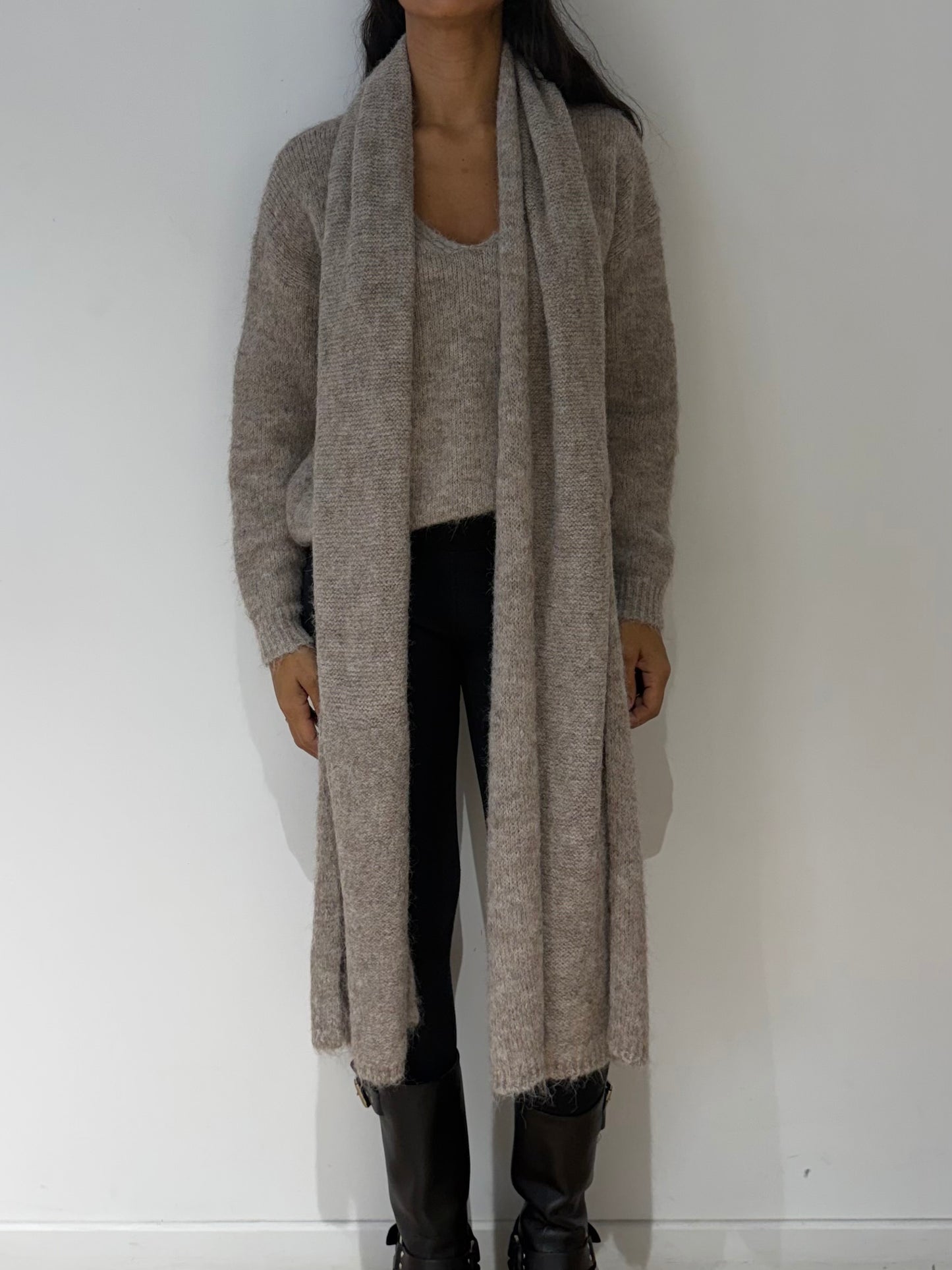 Pull Laine mélangé avec écharpe