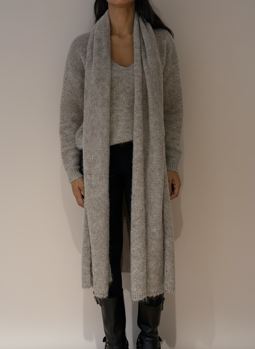 Pull Laine mélangé avec écharpe