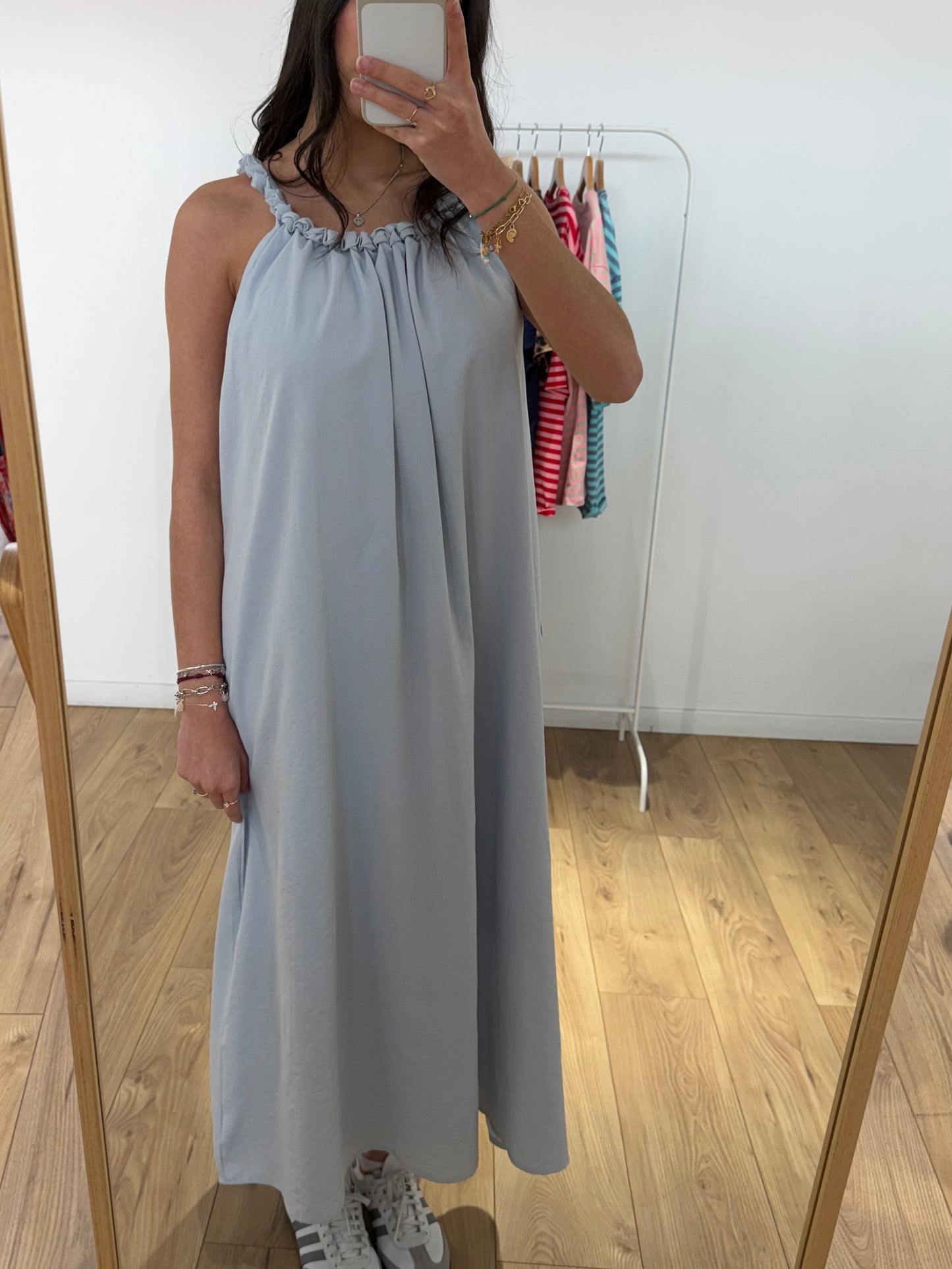 Robe Longue Fluide Bleu Coton – Col Froncé & Bretelles Nouées