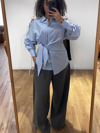 Chemise longue asymétrique nouée – 2 coloris