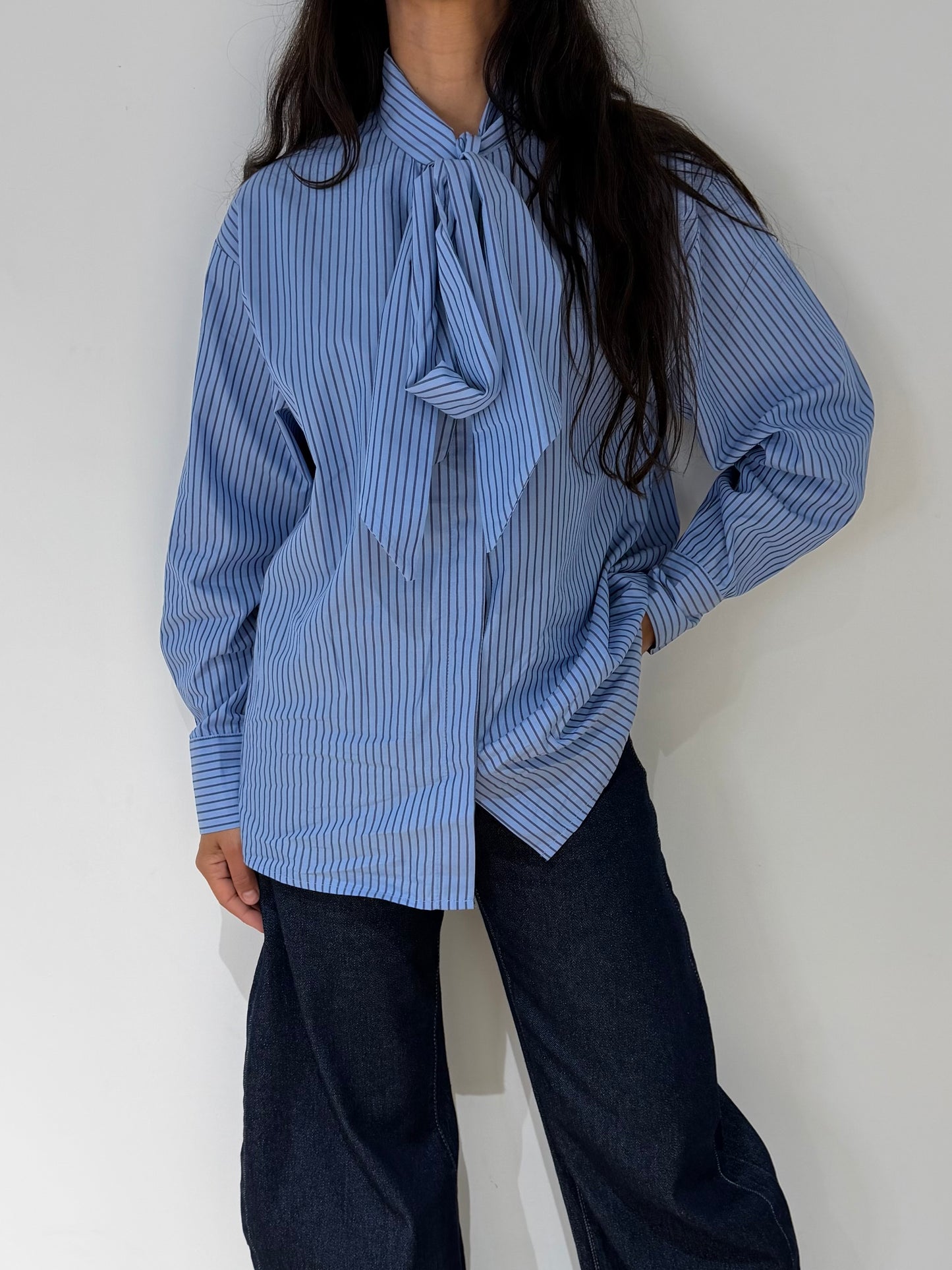 Chemise rayer à noeud