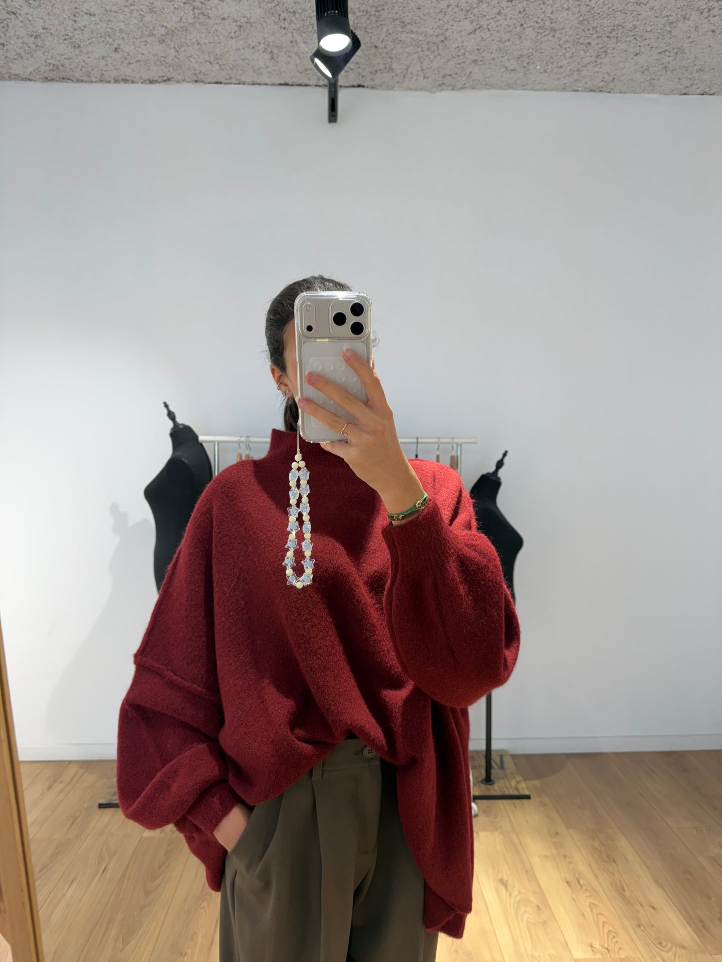 Pull « Doudou » col montant surpiqué en Laine - 5 Coloris