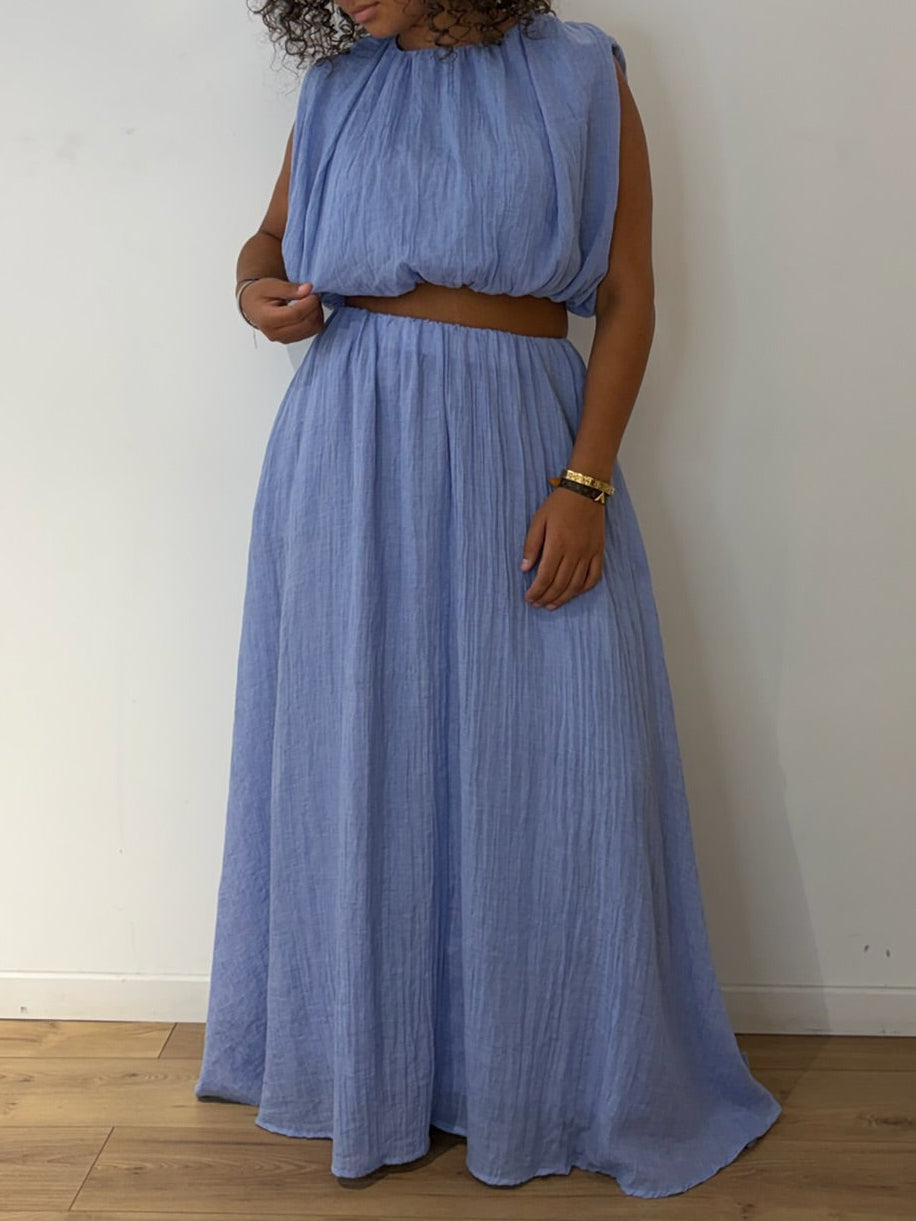 Ensemble blouse à épaulettes et jupe longue bleu