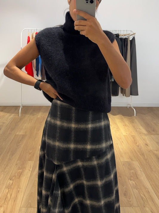 Jupe longue à carreaux chaude – noir et beige – KATA PARIS