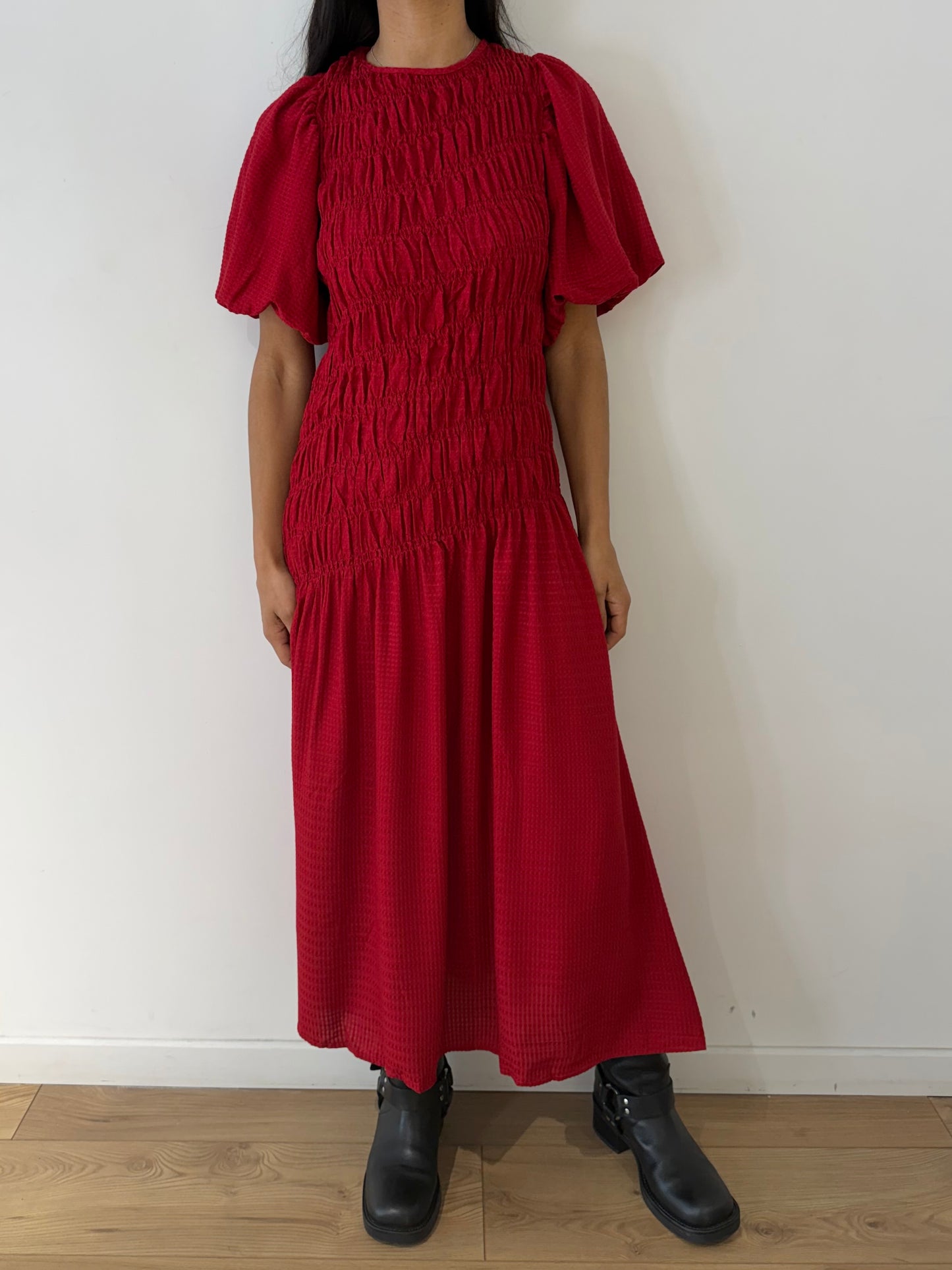 Robe longue coton smockée manches volantes dos noué femme