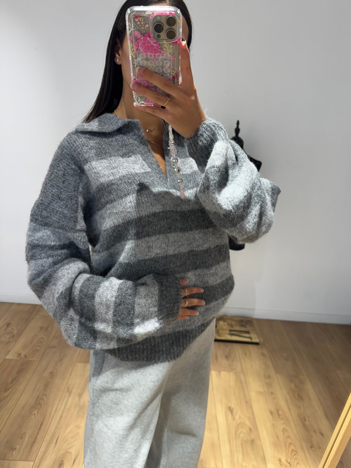 Pull rayer col v en Laine