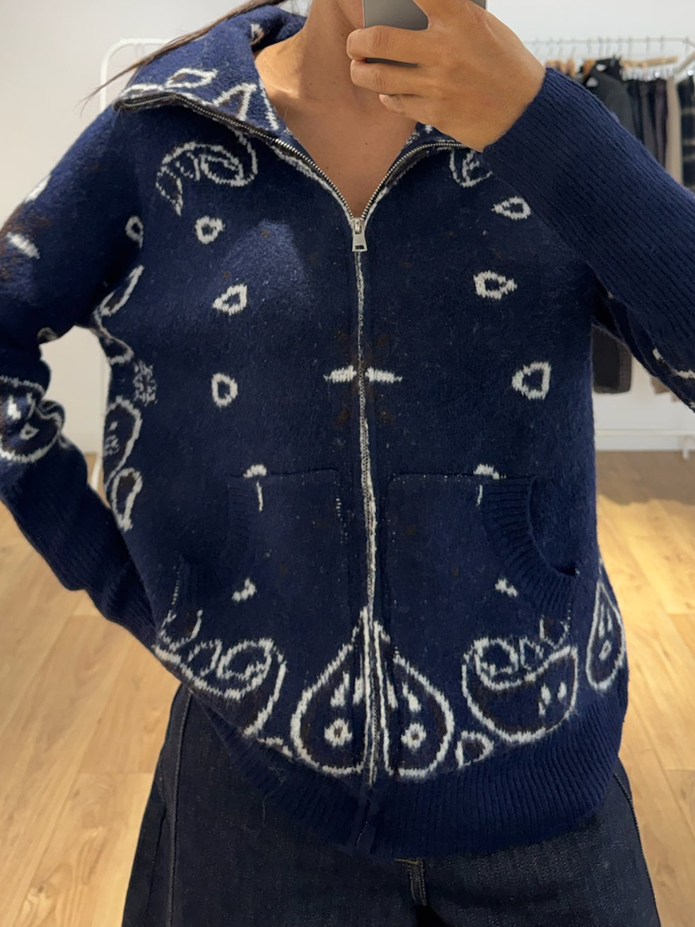 Gilet jacquard bleu marine en laine mélangée