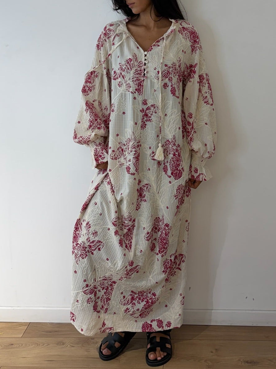 Robe longue brodée