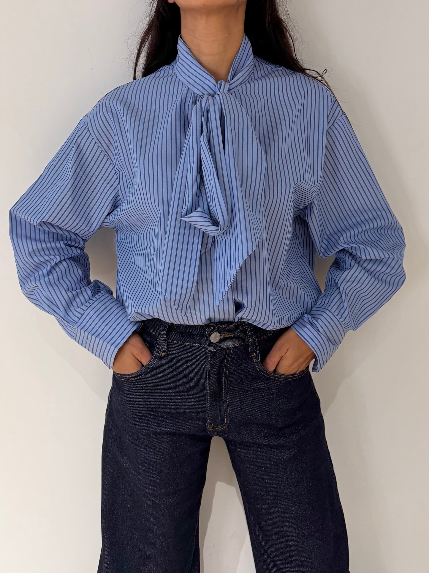 Chemise rayer à noeud