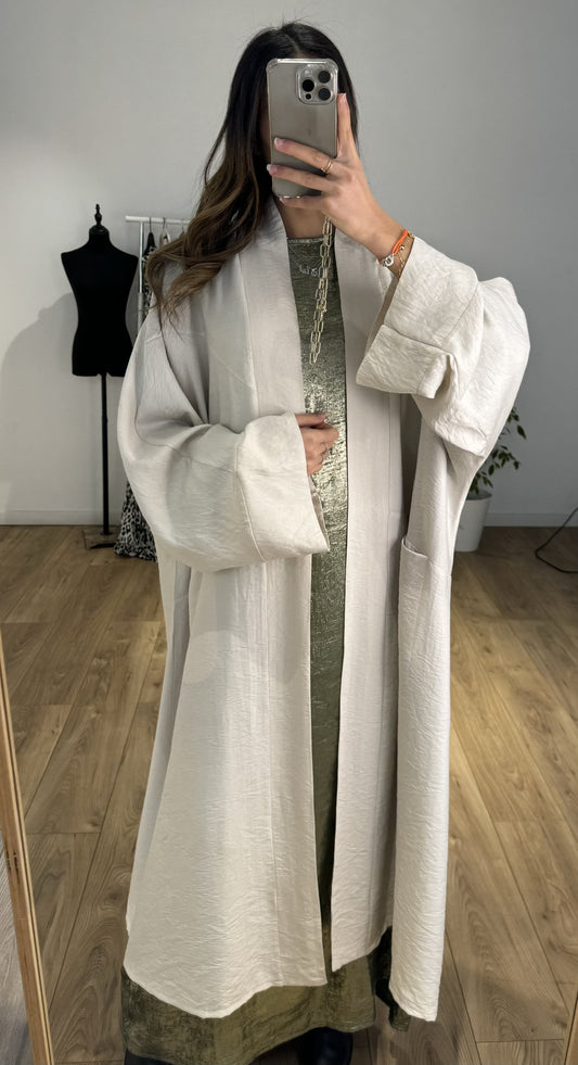 Kimono femme beige en lin, parfait pour un look détendu