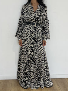 Robe maxi élégante à motif léopard noir avec ceinture