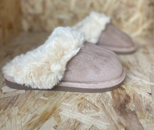 Chaussons en fourrure taupe