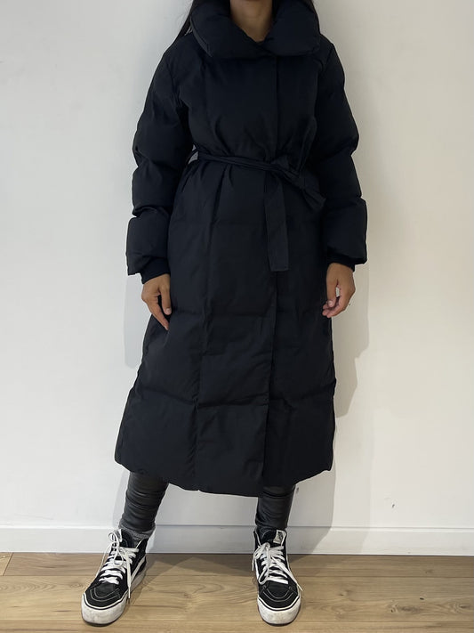 Doudoune longue noire élégante pour femme