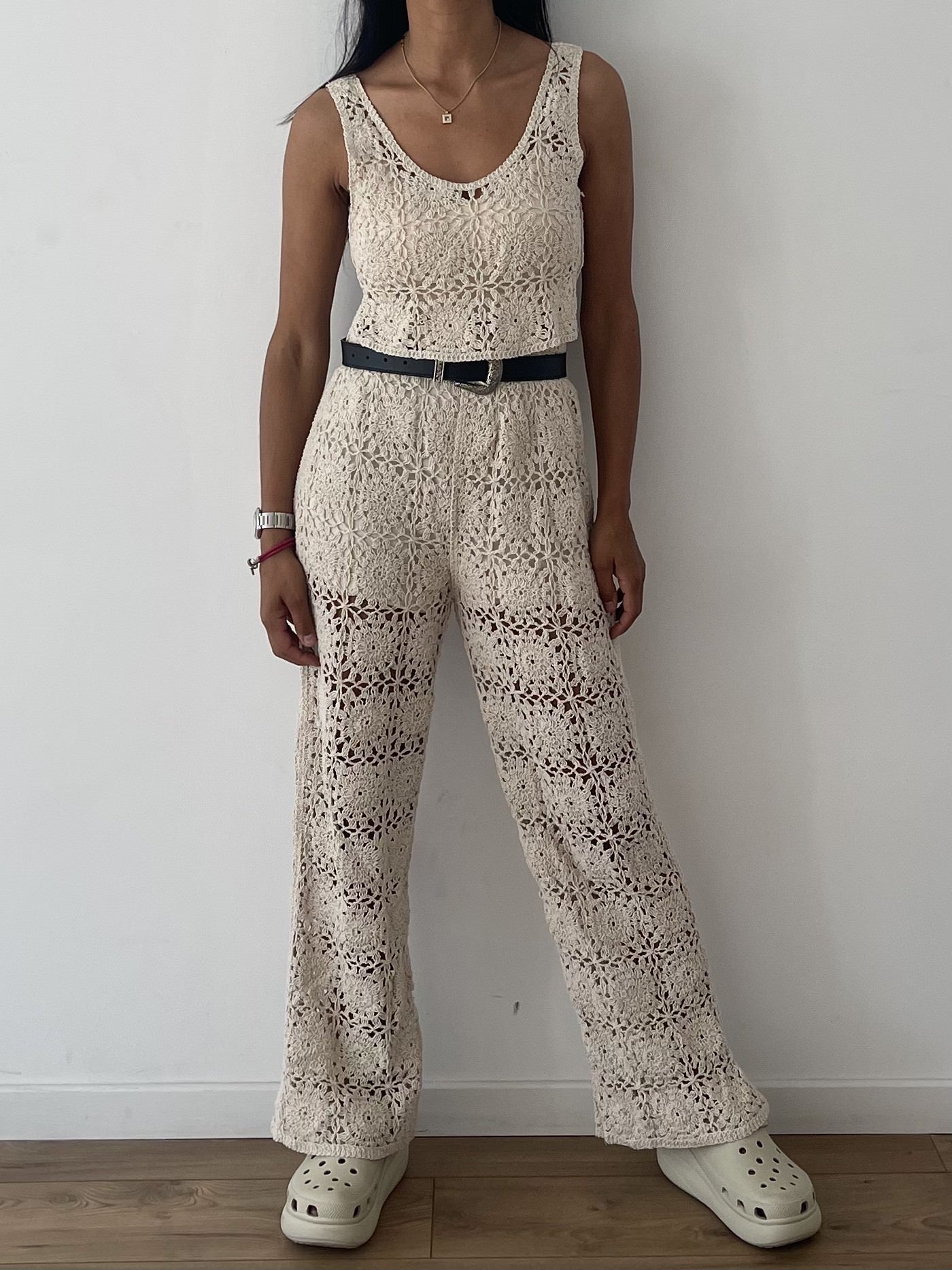 Tenue complète au crochet Coachelle pour une journée ensoleillée
