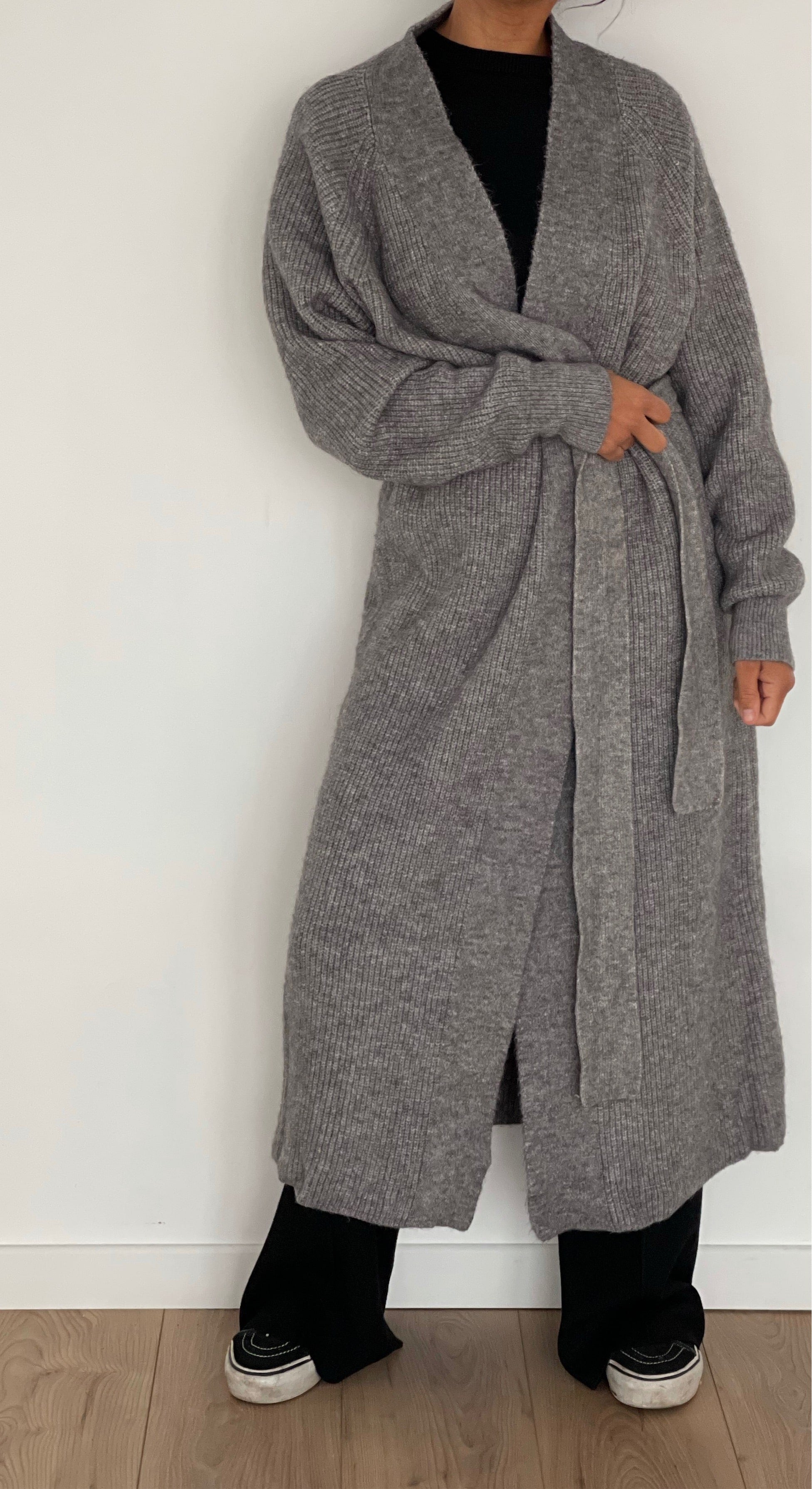 Gilet long en laine gris avec ceinture pour femme