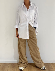 Pantalon en velours côtelé taupe, style décontracté pour femme