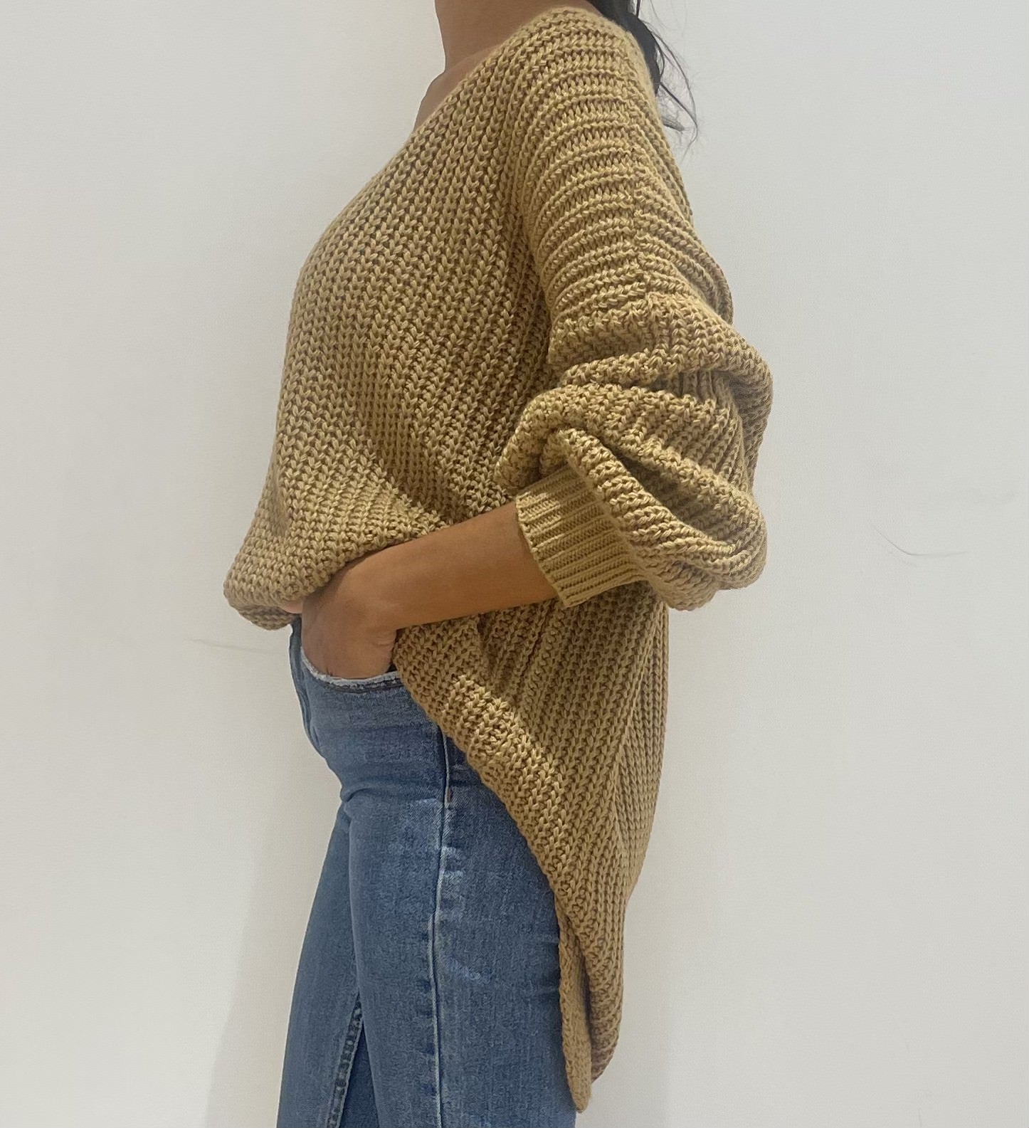 Pull à grosse maille couleur moutarde pour femme, idéal pour l'automne