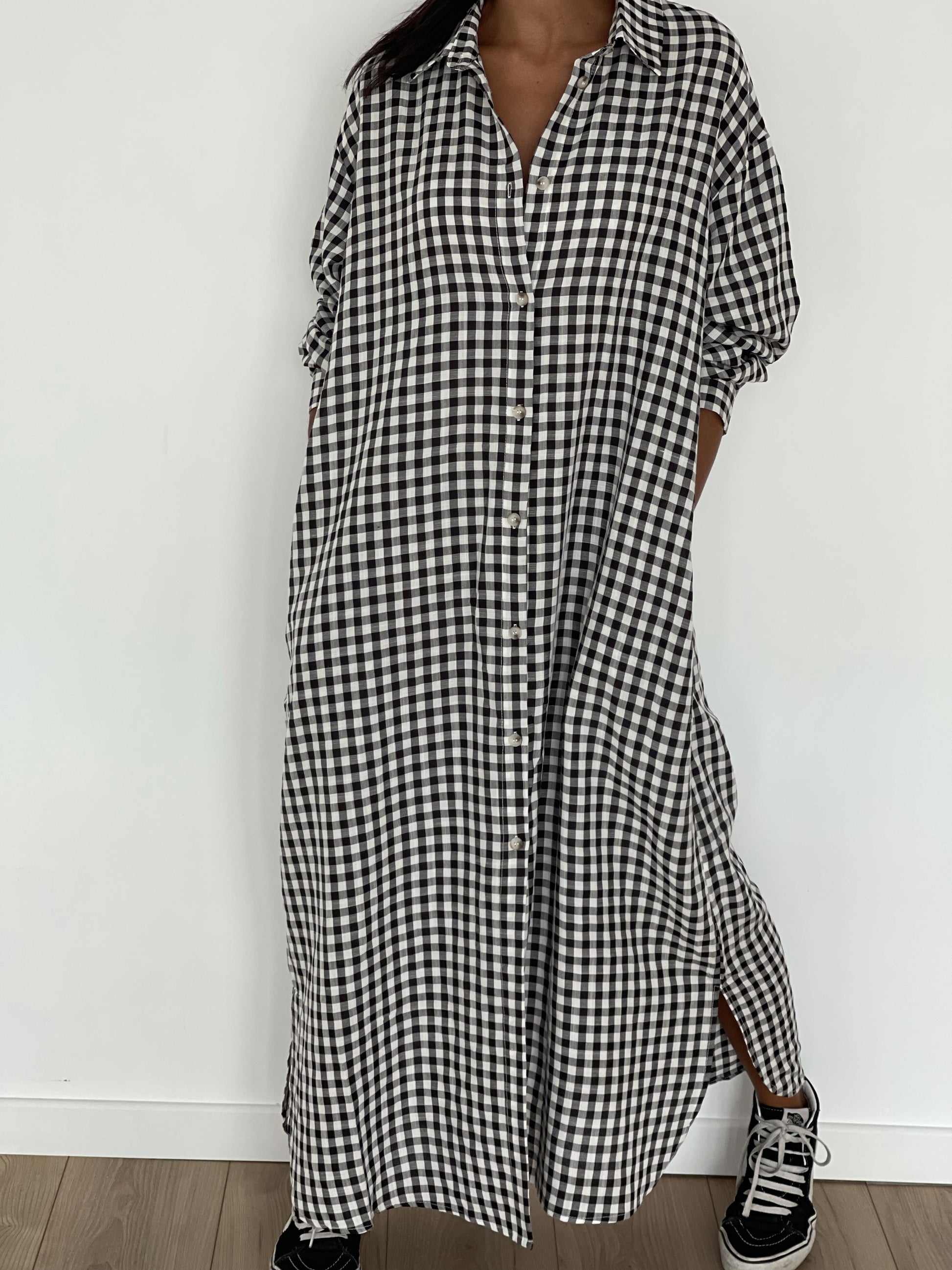 Robe chemise longue femme en motif carreaux noir et blanc